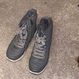 listing-status-banner